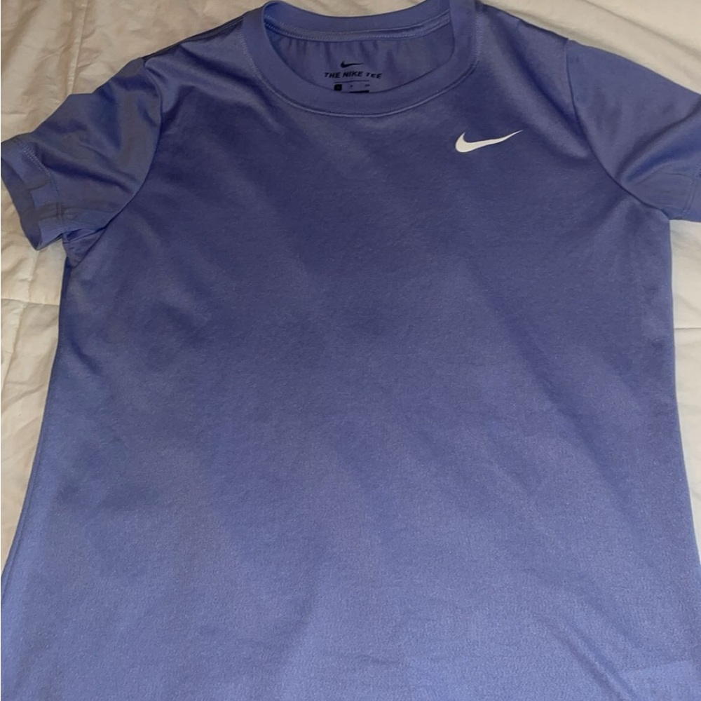 Nike Women’s Light Purple Short Sleeve Tee